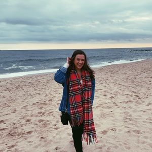 Meet your Posher, Maggie